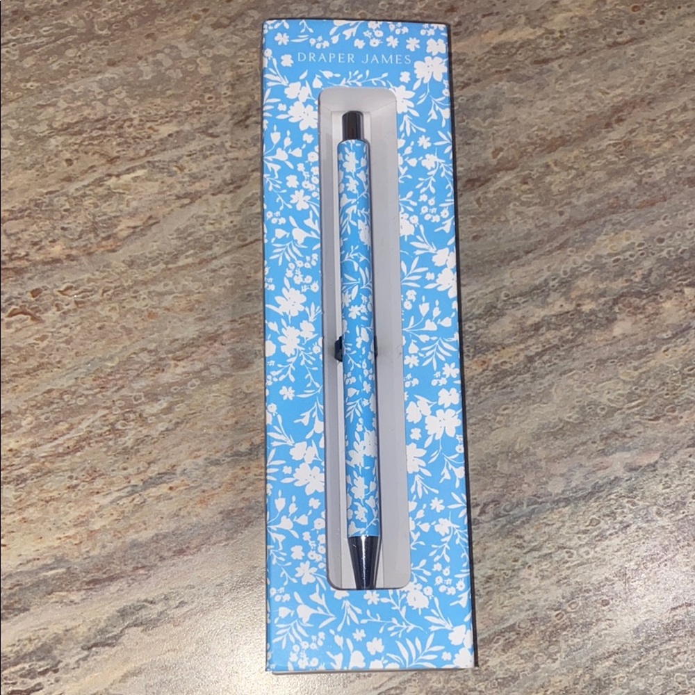 NEW Draper James Blue Floral Pen